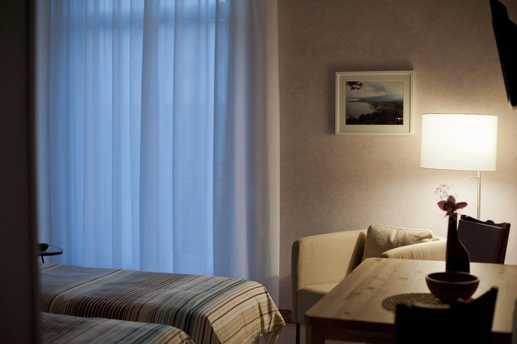 Bed and Breakfast Garibaldi R&B Messina Pokoj fotografie